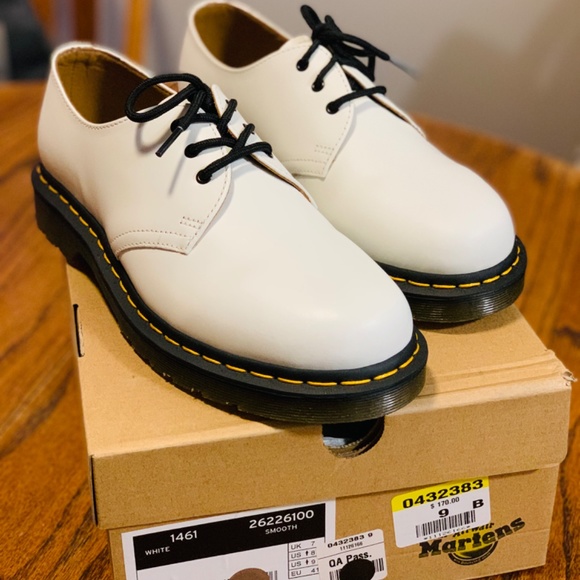Dr. Martens Oxford - Picture 2 of 7